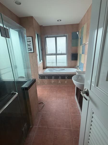 undefined, Bangkok, Bang Chak, Phra Khanong, Bangkok, 3 Bedrooms, 280 sqm, Single Detached House For Rent, by Boonraksa Sopak, 500242371 - DDproperty.com