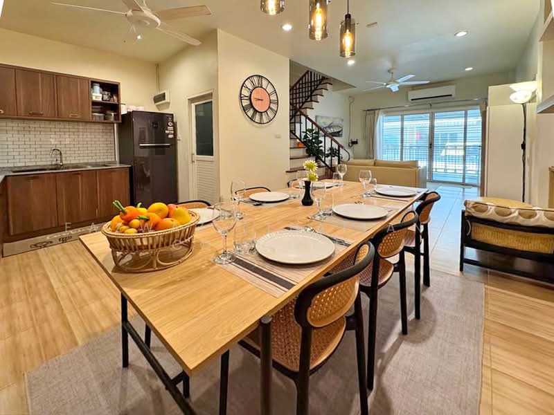 ทาวน์เฮาส์ 3 ห้องนอน รีโนเวทใหม่ หัวหิน ซอย 94 ที่ Pannasub 9 ทำเลดี, ประจวบคีรีขันธ์, หนองแก, หัวหิน, ประจวบคีรีขันธ์, 135 ตร.ม., ทาวน์เฮ้าส์ ขาย, โดย Fazwaz (Thailand) Co., Ltd., 500242372 - DDproperty.com