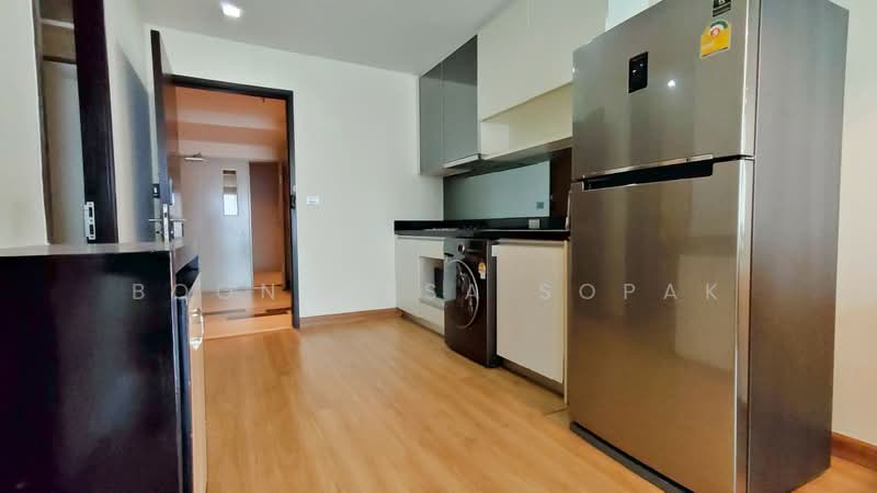 Sky Walk Residences, Bangkok, 1599 Sukhumvit Road, Phra Kanong Nua, Watthana, Bangkok, 2 Bedrooms, 60 sqm, Condo For Rent, by Boonraksa Sopak, 500242377 - DDproperty.com