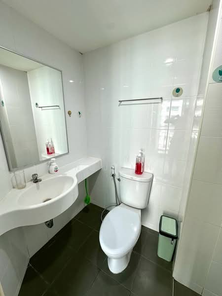 Lumpini Seaview Jomtien, Chon Buri (Pattaya), Jomtien Saisong Road, Nong Pru, Bang Lamung (Pattaya), Chon Buri (Pattaya), 1 Bedroom, 23 sqm, Condo For Sale, by Regina Nuengjamnong, 500242378 - DDproperty.com