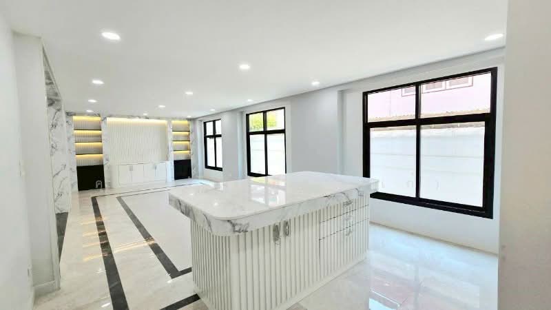 บ้านเดี่ยว ซอยวิภาวดีรังสิต 36 ทำเลทอง รีโนเวทใหม่, กรุงเทพ, วิภาวดีรังสิต, จตุจักร, จตุจักร, กรุงเทพ, 280 ตร.ม., บ้านเดี่ยว ขาย, โดย คุณ ศันสนีย์ (เก๋), 500242380 - DDproperty.com