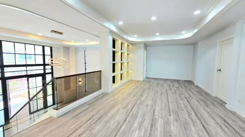 บ้านเดี่ยว ซอยวิภาวดีรังสิต 36 ทำเลทอง รีโนเวทใหม่, กรุงเทพ, วิภาวดีรังสิต, จตุจักร, จตุจักร, กรุงเทพ, 280 ตร.ม., บ้านเดี่ยว ขาย, โดย คุณ ศันสนีย์ (เก๋), 500242380 - DDproperty.com