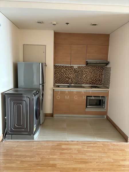 Le Luk Condominium : เลอ ลักซ์ คอนโดมิเนียม, กรุงเทพ, 1599 291 ถ.สุขุมวิท, พระโขนงเหนือ, วัฒนา, กรุงเทพ, 53 ตร.ม., คอนโด ให้เช่า, โดย Banjarat Thanomchat, 500242382 - DDproperty.com