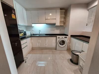 ขาย - Serene Place Sukhumvit 24 : ซีรีน เพลส สุขุมวิท 24, กรุงเทพ