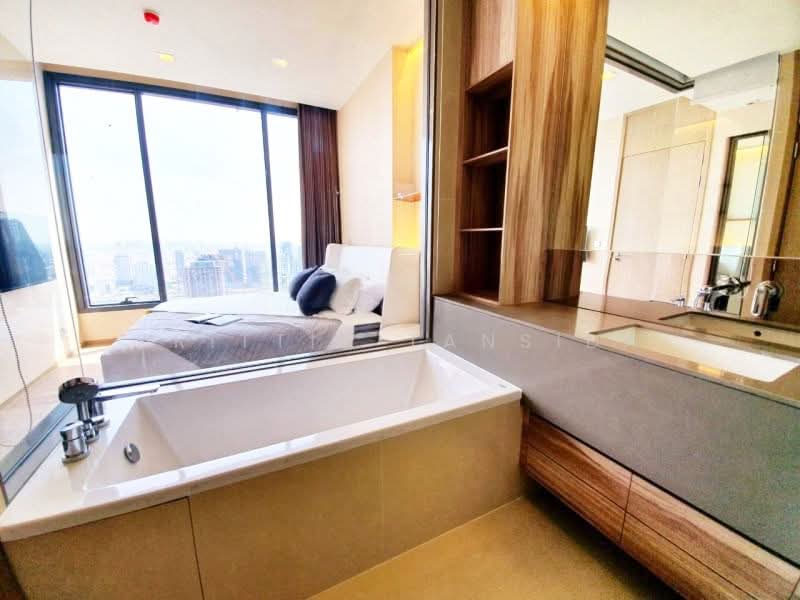 The Esse Asoke, Bangkok, 333 Soi Sukhumvit 21, Sukhumvit Road, Khlongtoei Nua, Watthana, Bangkok, 1 Bedroom, 44 sqm, Condo For Rent, by Krittin Tansida, 500242442 - DDproperty.com