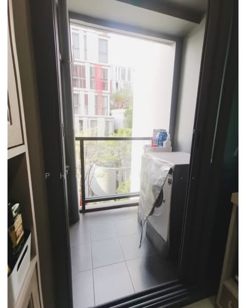 Taka Haus, Bangkok, 99 Soi Ekamai 10, Khlong Tan Nua, Watthana, Bangkok, 2 Bedrooms, 62 sqm, Condo For Sale, by Somrad Phoopruksachart, 500242467 - DDproperty.com