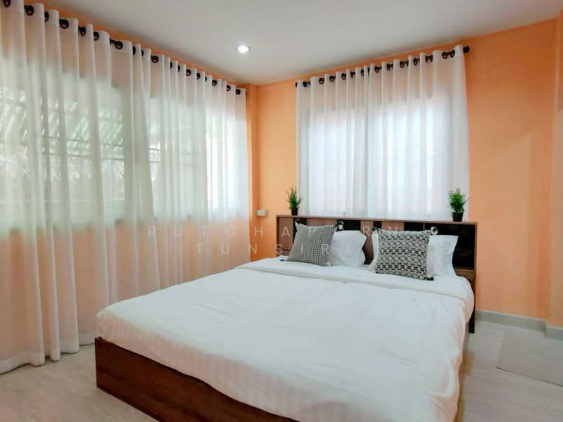 บ้านในโครงการ ให้เช่า – ใกล้เซ็นทรัลแอร์พอร์ต เพียง 5 นาที ค่าเช่า 15,000 บาท / เดือน No.1H205, Chiang Mai, Chang Klan, Muang Chiang Mai, Chiang Mai, 2 Bedrooms, 110 sqm, Single Detached House For Rent, by Rutchaporn Tunsiri, 500242519 - DDproperty.com