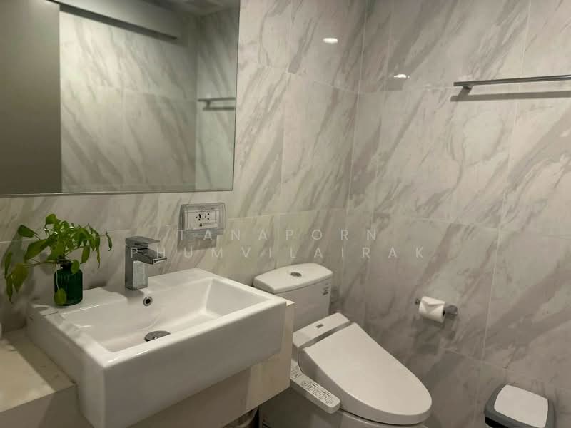 IDEO Mobi Sukhumvit 40, Bangkok, Soi Sukhumvit 40, Phra Kanong, Khlong Toei, Bangkok, 1 Bedroom, 34 sqm, Condo For Rent, by Tanaporn Phumvilairak, 500242525 - DDproperty.com