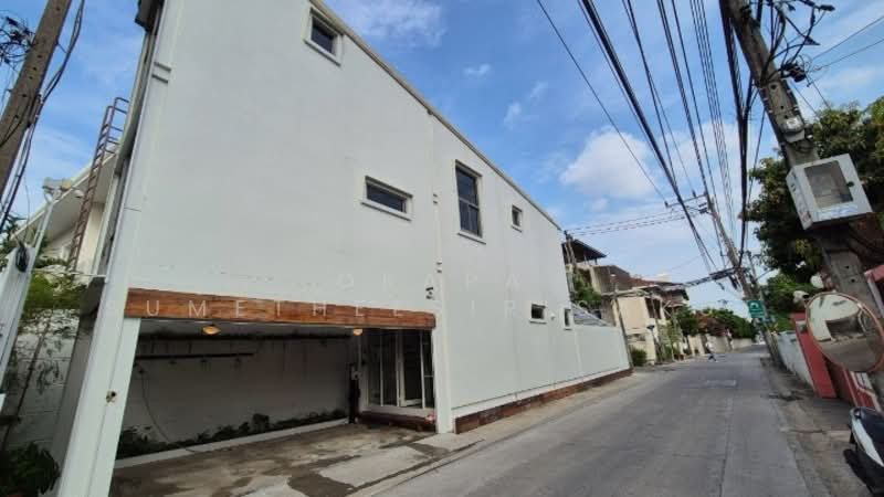 1-BR House, Bangkok, Samsen Nai, Phaya Thai, Bangkok, 1 Bedroom, 83 sqm, Single Detached House For Sale, by Orapa Sumetheesirisakul, 500242551 - DDproperty.com