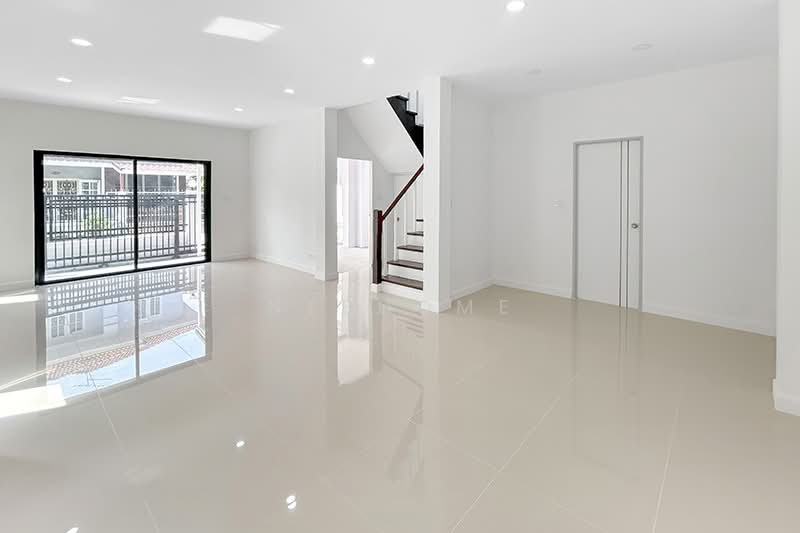 บุรีรมย์ วงแหวน-ปิ่นเกล้า, Nonthaburi, Plai Bang, Bang Kruai, Nonthaburi, 3 Bedrooms, 150 sqm, Semi-Detached House (Twin House) For Sale, by NTBHOME, 500242570 - DDproperty.com