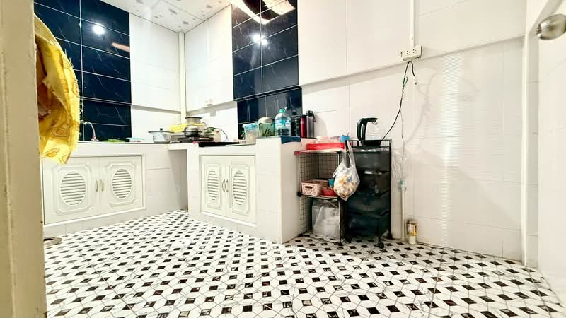 หมู่บ้าน แสงตะวัน บึงน้ำรักษ์, Pathum Thani, รังสิต-นครนายก, Bung Nam Rak, Thanyaburi, Pathum Thani, 2 Bedrooms, 45 sqm, Townhouse For Sale, by คุณน้อง เกรทเทสต์, 500242577 - DDproperty.com