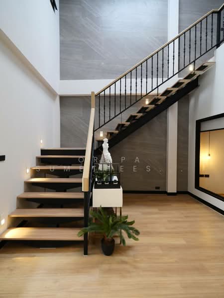 3-BR Townhouse, Bangkok, Khlong Tan Nua, Watthana, Bangkok, 3 Bedrooms, 193 sqm, Townhouse For Sale, by Orapa Sumetheesirisakul, 500242591 - DDproperty.com