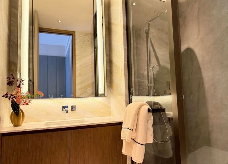 Scope Langsuan, Bangkok, Soi Lang Suan, Lumphini, Pathum Wan, Bangkok, 2 Bedrooms, 160 sqm, Condo For Sale, by Orapa Sumetheesirisakul, 500242607 - DDproperty.com