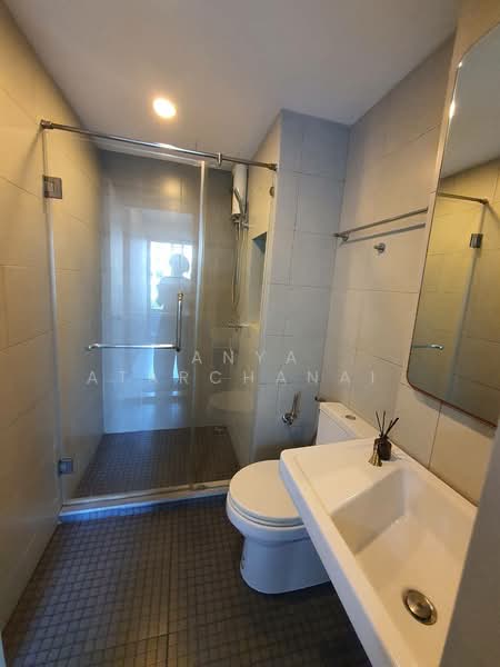 Elio Del Ray, Bangkok, 95 Sukhumvit 64 Road, Bang Chak, Phra Khanong, Bangkok, 2 Bedrooms, 45 sqm, Condo For Sale, by Anya Atarchanai , 500242619 - DDproperty.com
