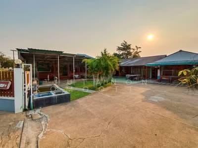 ขาย - ขายบ้านเดี่ยว พร้อมพื้นที่ทำธุรกิจ บรรยากาศร่มรื่น ใกล้แหล่งชุมชน ติดโรงเรียนประจำ ต.ดอนมูล จ.แพร่, แพร่
