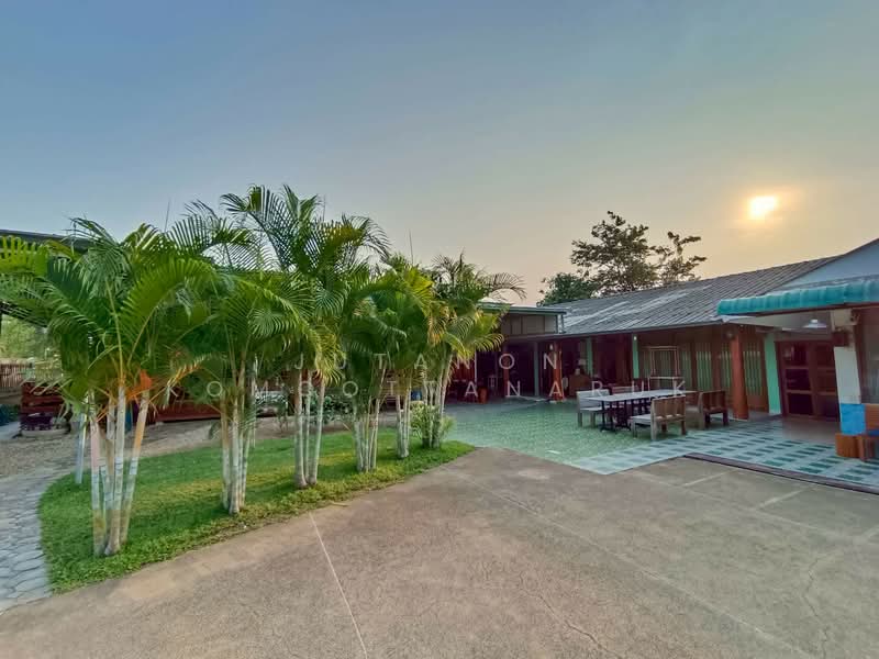 ขาย - ขายบ้านเดี่ยว พร้อมพื้นที่ทำธุรกิจ บรรยากาศร่มรื่น ใกล้แหล่งชุมชน ติดโรงเรียนประจำ ต.ดอนมูล จ.แพร่, แพร่