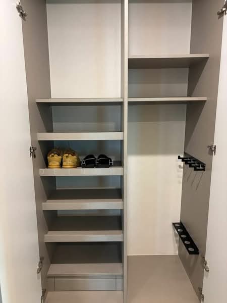 The Room BTS Wongwianyai, Bangkok, 44 KrungThonBuri Road, Khlong Ton Sai, Khlong San, Bangkok, 2 Bedrooms, 92 sqm, Condo For Rent, by Pafhun  Detnopmani , 500242687 - DDproperty.com