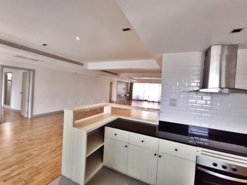 Villa Bajaj, Bangkok, Soi Sukhumvit 19, Khlongtoei Nua, Watthana, Bangkok, 3 Bedrooms, 240 sqm, Condo For Rent, by PROPERTYSIGHTS REAL ESTATE, 500242765 - DDproperty.com