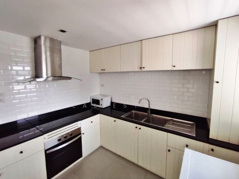 Villa Bajaj, Bangkok, Soi Sukhumvit 19, Khlongtoei Nua, Watthana, Bangkok, 3 Bedrooms, 240 sqm, Condo For Rent, by PROPERTYSIGHTS REAL ESTATE, 500242765 - DDproperty.com