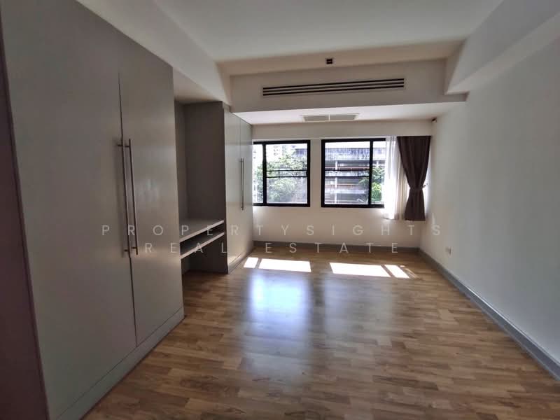 Villa Bajaj, Bangkok, Soi Sukhumvit 19, Khlongtoei Nua, Watthana, Bangkok, 3 Bedrooms, 240 sqm, Condo For Rent, by PROPERTYSIGHTS REAL ESTATE, 500242765 - DDproperty.com