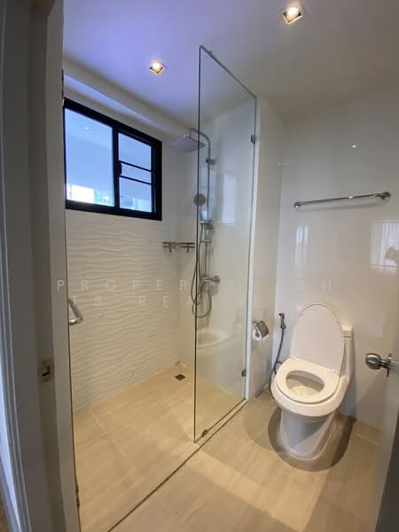 Villa Bajaj, Bangkok, Soi Sukhumvit 19, Khlongtoei Nua, Watthana, Bangkok, 3 Bedrooms, 240 sqm, Condo For Rent, by PROPERTYSIGHTS REAL ESTATE, 500242765 - DDproperty.com