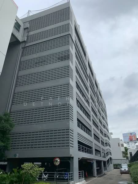 Intro Phaholyothin-Pradipat, Bangkok, Pradipat, Samsen Nai, Phaya Thai, Bangkok, 2 Bedrooms, 76 sqm, Condo For Sale, by Pafhun  Detnopmani , 500242770 - DDproperty.com