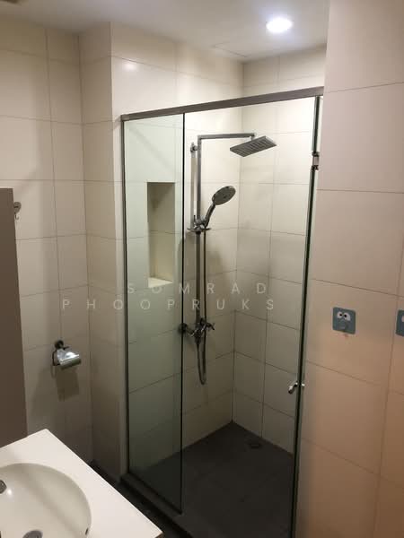 Wyne Sukhumvit, Bangkok, 1120 Sukhumvit Road, Phra Kanong, Khlong Toei, Bangkok, 1 Bedroom, 30 sqm, Condo For Sale, by Somrad Phoopruksachart, 500242779 - DDproperty.com