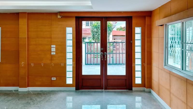 หมู่บ้านเสนา 88 ถนนนวลจันทร์, Bangkok, ถนนนวลจันทร์ซอย 17, Khlong Kum, Bueng Kum, Bangkok, 4 Bedrooms, 160 sqm, Single Detached House For Sale, by วัชราทรัพย์ ภูปภาดล, 500242804 - DDproperty.com