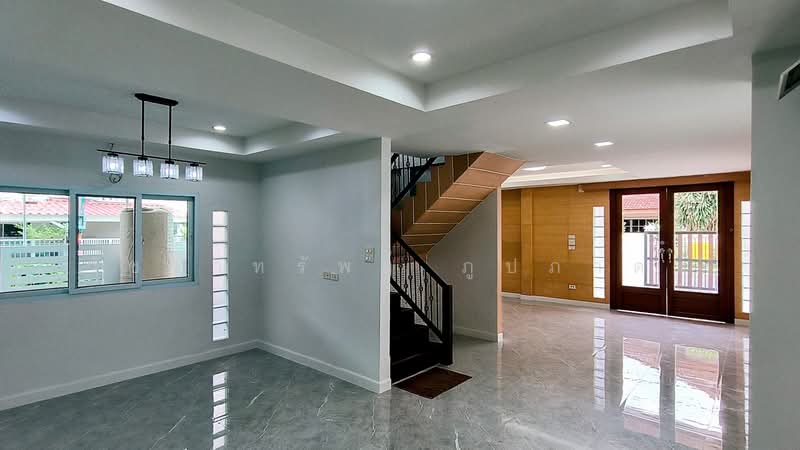 หมู่บ้านเสนา 88 ถนนนวลจันทร์, Bangkok, ถนนนวลจันทร์ซอย 17, Khlong Kum, Bueng Kum, Bangkok, 4 Bedrooms, 160 sqm, Single Detached House For Sale, by วัชราทรัพย์ ภูปภาดล, 500242804 - DDproperty.com