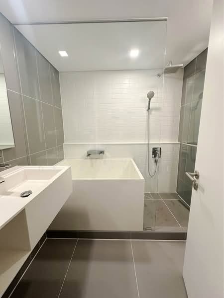 Ramada Plaza by Wyndham Bangkok Sukhumvit 48, Bangkok, 1448 359 Sukhumvit Rd., Phra Kanong, Khlong Toei, Bangkok, 1 Bedroom, 44 sqm, Condo For Rent, by Pafhun  Detnopmani , 500242832 - DDproperty.com