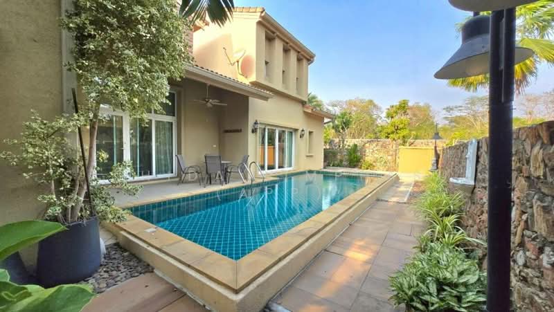 Silk Road Place, Chon Buri (Pattaya), Chaiyapruek 2 Road, Bang Lamung, Bang Lamung (Pattaya), Chon Buri (Pattaya), 3 Bedrooms, 281 sqm, Villa For Sale, by Sathida Limphasut (App), 500242962 - DDproperty.com