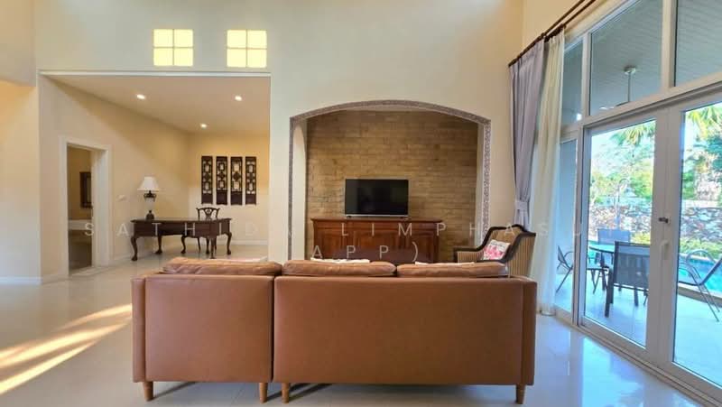 Silk Road Place, Chon Buri (Pattaya), Chaiyapruek 2 Road, Bang Lamung, Bang Lamung (Pattaya), Chon Buri (Pattaya), 3 Bedrooms, 281 sqm, Villa For Sale, by Sathida Limphasut (App), 500242962 - DDproperty.com