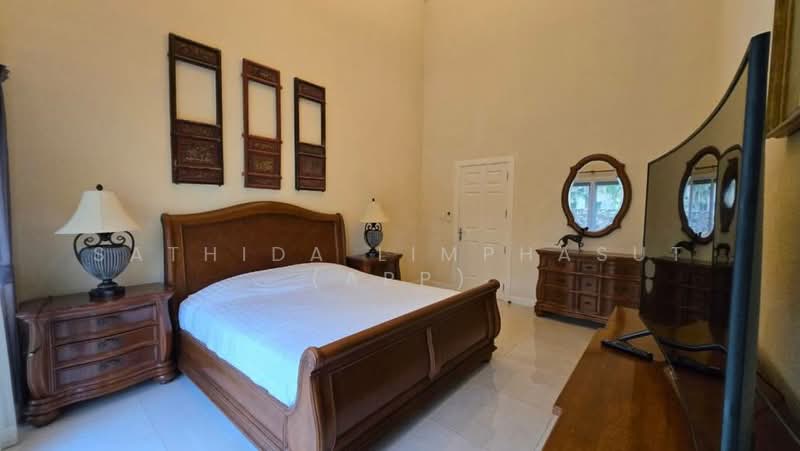 Silk Road Place, Chon Buri (Pattaya), Chaiyapruek 2 Road, Bang Lamung, Bang Lamung (Pattaya), Chon Buri (Pattaya), 3 Bedrooms, 281 sqm, Villa For Sale, by Sathida Limphasut (App), 500242962 - DDproperty.com