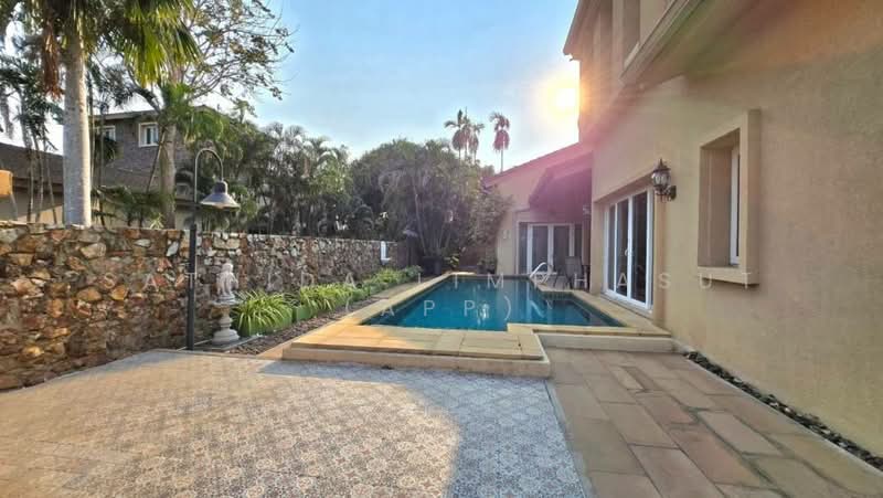 Silk Road Place, Chon Buri (Pattaya), Chaiyapruek 2 Road, Bang Lamung, Bang Lamung (Pattaya), Chon Buri (Pattaya), 3 Bedrooms, 281 sqm, Villa For Sale, by Sathida Limphasut (App), 500242962 - DDproperty.com