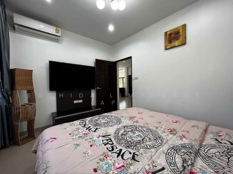 Baan Dusit Pattaya Lake, Chon Buri (Pattaya), Entrance Road, Huai Yai, Bang Lamung (Pattaya), Chon Buri (Pattaya), 4 Bedrooms, 283 sqm, Single Detached House For Sale, by Sathida Limphasut (App), 500242994 - DDproperty.com