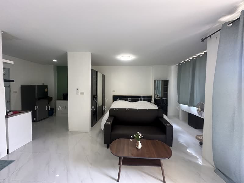 The Parkland Bangna, Bangkok, Soi Bangna-Trat 37 Bangna-Trat Road, Bang Na, Bang Na, Bangkok, Studio, 38 sqm, Condo For Rent, by Kanyaphat Phattararittikul, 500243006 - DDproperty.com