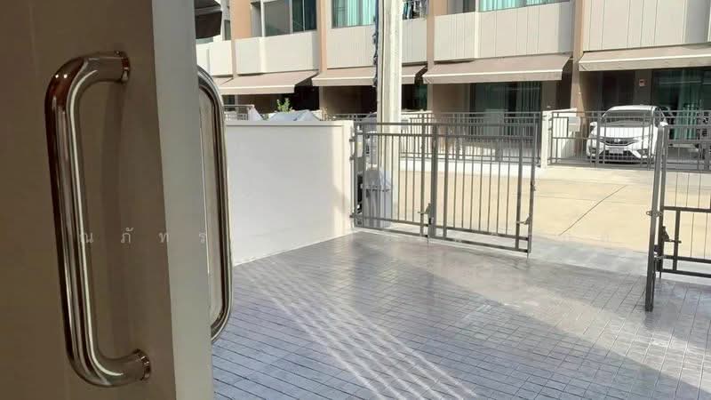 Baan Klang Muang Ladprao-Serithai, Bangkok, 8-2 Soi Serithai 52, Khan Na Yao, Khan Na Yao, Bangkok, 3 Bedrooms, 152 sqm, Townhouse For Rent, by ณภัทร พรสิริเมธากุล, 500243007 - DDproperty.com