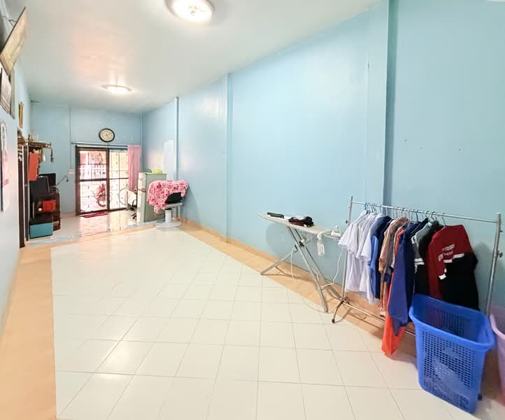 หมู่บ้าน พรทวีวัฒน์2 คลอง1 บ้านแฝด36 ตร.ว. (ขายถูก), Pathum Thani, พหลโยธิน, Khlong Nung, Khlong Luang, Pathum Thani, 3 Bedrooms, 144 sqm, Semi-Detached House (Twin House) For Sale, by Wasan Wasati, 500243044 - DDproperty.com