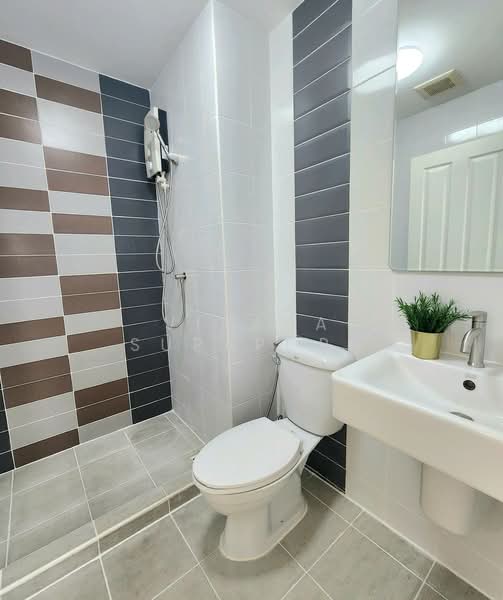 The Trust Residence Pinklao, Bangkok, 151 Boromarajonani Road, Arun Amarin, Bangkok Noi, Bangkok, 1 Bedroom, 29 sqm, Condo For Sale, by Vipada Supaporn, 500243065 - DDproperty.com