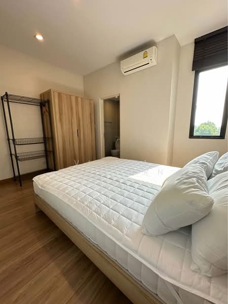 Baan Klang Muang Classe Ekkamai-Ramintra, Bangkok, Sukhonthasawat Road, Lat Phrao, Lat Phrao, Bangkok, 4 Bedrooms, 241 sqm, Single Detached House For Rent, by Vipada Supaporn, 500243068 - DDproperty.com