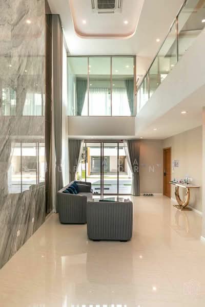 Qualitia Sukhumvit 62, Bangkok, Sukhumvit 62 Alley, Bang Chak, Phra Khanong, Bangkok, 3 Bedrooms, 280 sqm, Townhouse For Sale, by Vipada Supaporn, 500243075 - DDproperty.com