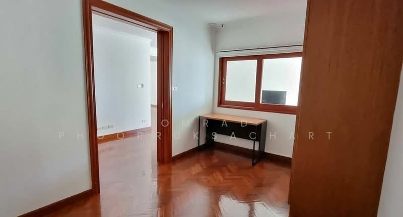 Baan Suan Plu, Bangkok, Soi Phatthanasin, Thung Maha Mek, Sathon, Bangkok, 3 Bedrooms, 285 sqm, Condo For Rent, by Somrad Phoopruksachart, 500243076 - DDproperty.com