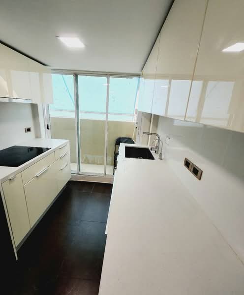 59 Heritage, Bangkok, 18 Soi Sukhumvit 59, Khlong Tan Nua, Watthana, Bangkok, 4 Bedrooms, 200 sqm, Condo For Rent, by Vipada Supaporn, 500243082 - DDproperty.com