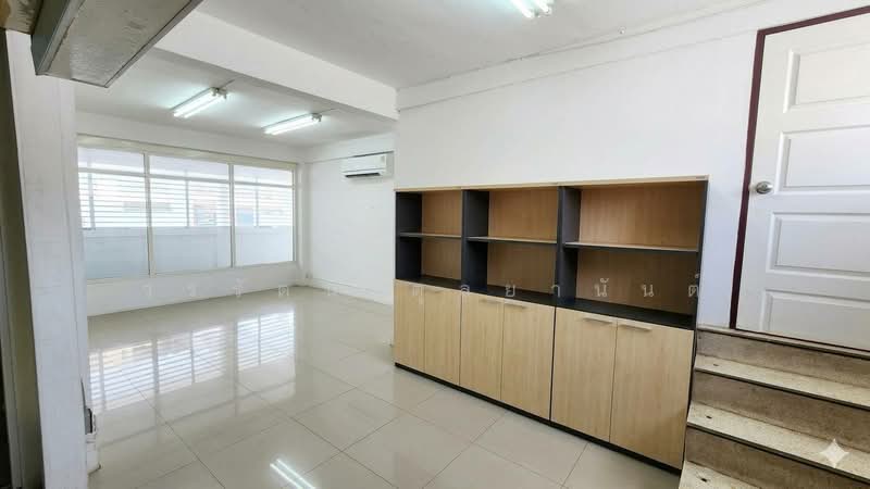 ีขายที่ดิน+ตึกแถว 5ห้อง 373 วา จ.นครราชสีมา ตรงข้ามเดอะโคราช, นครราชสีมา, มิตรภาพ, ในเมือง, เมืองนครราชสีมา, นครราชสีมา, 2,347 ตร.ม., ตึกแถว-อาคารพาณิชย์ ขาย, โดย วรรัตน์ ตุลยานันต์, 500243096 - DDproperty.com