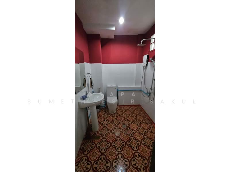 ทาวน์เฮ้าส์ 3-ห้องนอน, กรุงเทพ, ทุ่งวัดดอน, สาทร, กรุงเทพ, 300 ตร.ม., ทาวน์เฮ้าส์ ขาย, โดย Orapa Sumetheesirisakul, 500243109 - DDproperty.com