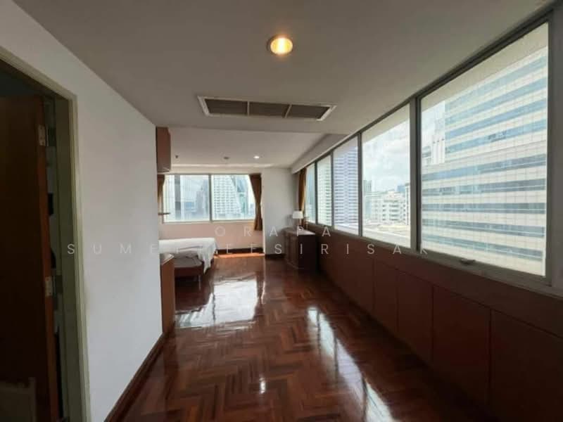 Asoke Place, Bangkok, Asok Montri Rd, Khlongtoei Nua, Watthana, Bangkok, 2 Bedrooms, 138 sqm, Condo For Sale, by Orapa Sumetheesirisakul, 500243117 - DDproperty.com