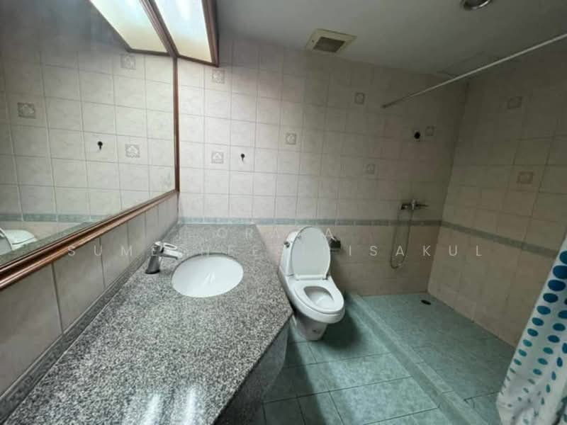 Asoke Place, Bangkok, Asok Montri Rd, Khlongtoei Nua, Watthana, Bangkok, 2 Bedrooms, 138 sqm, Condo For Sale, by Orapa Sumetheesirisakul, 500243117 - DDproperty.com