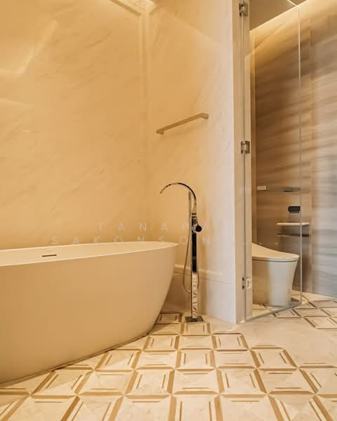 98 Wireless, Bangkok, 98 Wireless Road, Lumphini, Pathum Wan, Bangkok, 2 Bedrooms, 141 sqm, Condo For Sale, by Tanapat Sakonsontised, 500243149 - DDproperty.com