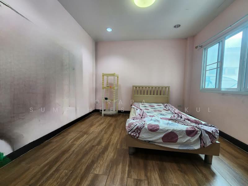 ทาวน์เฮ้าส์ 4-ห้องนอน, กรุงเทพ, สามเสนใน, พญาไท, กรุงเทพ, 226 ตร.ม., ทาวน์เฮ้าส์ ขาย, โดย Orapa Sumetheesirisakul, 500243156 - DDproperty.com