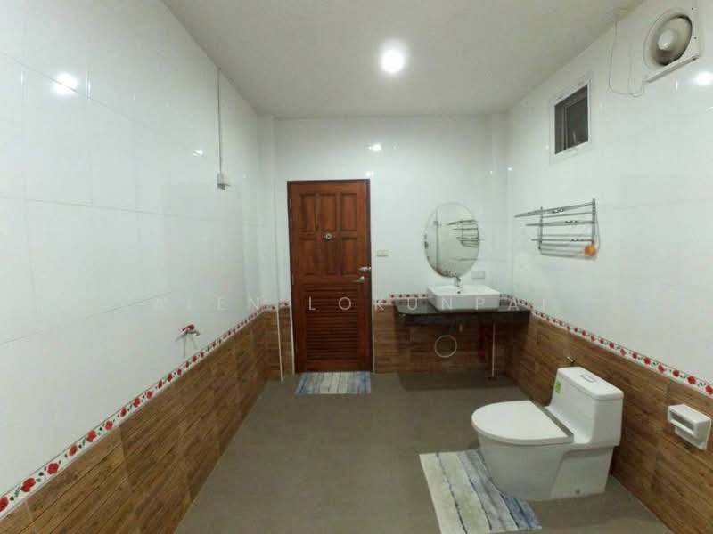 5-BR House, Chon Buri (Pattaya), Nong Pru, Bang Lamung (Pattaya), Chon Buri (Pattaya), 5 Bedrooms, 377 sqm, Single Detached House For Sale, by Valen Lokunpai , 500243168 - DDproperty.com